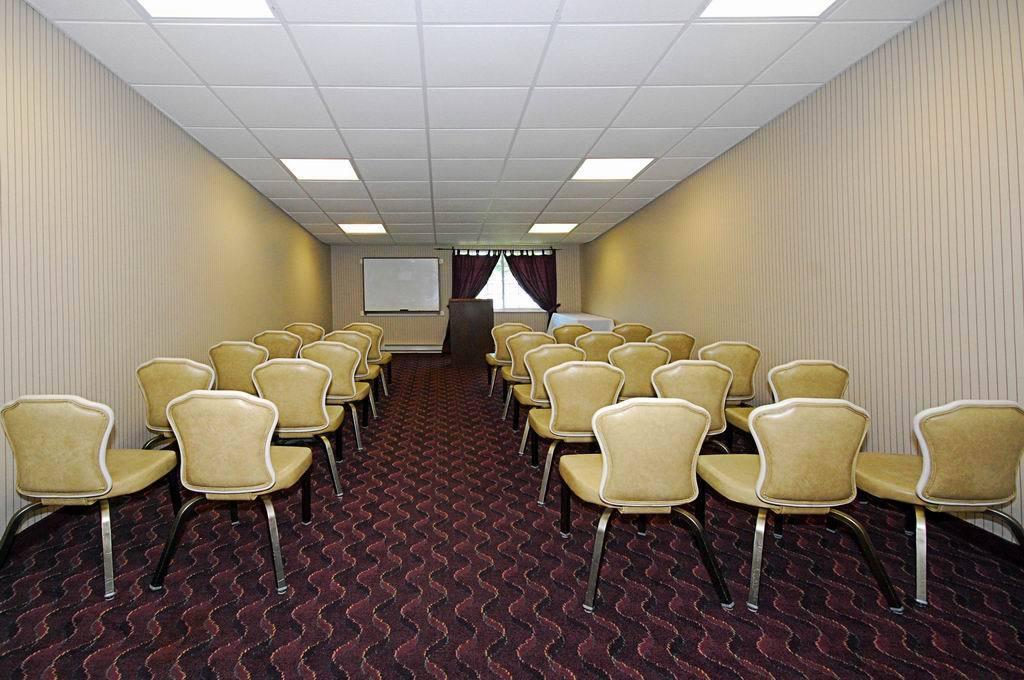 Quality Inn & Conference Center Maple Shade Eksteriør bilde